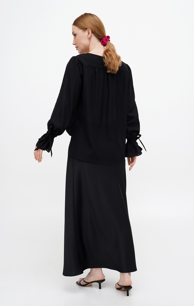 Black elegant Blouse With Ruffle Sleeves